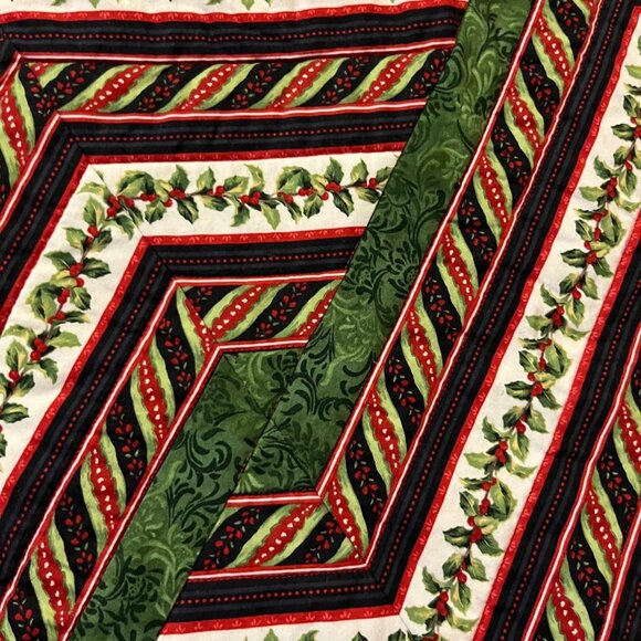 Handmade Christmas Table Runner 19x57 Holiday Decor Used Quilted Reversible - Picture 16 of 16